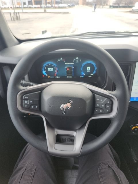 New 2025 Ford Bronco 4-Door AWD/4WD image 38