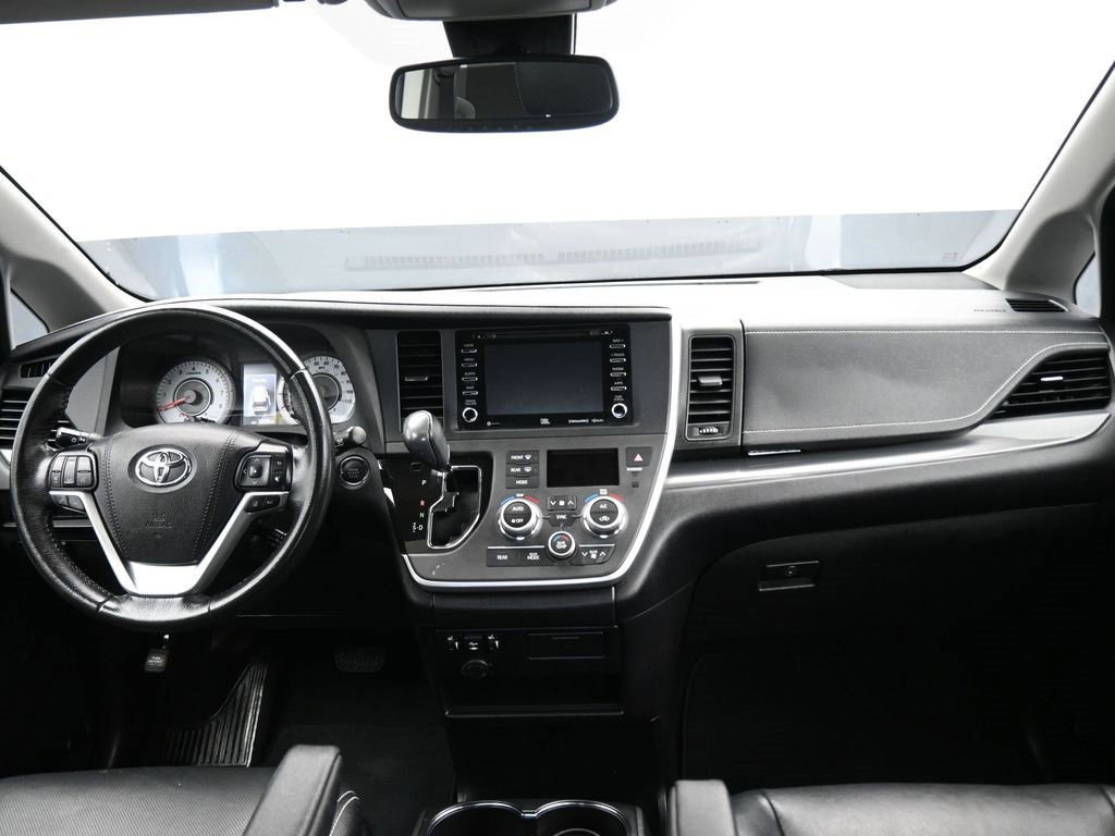 Used 2020 Toyota Sienna SE Premium image 50