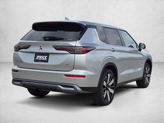Used 2025 Mitsubishi Outlander SE AWD/4WD image 5