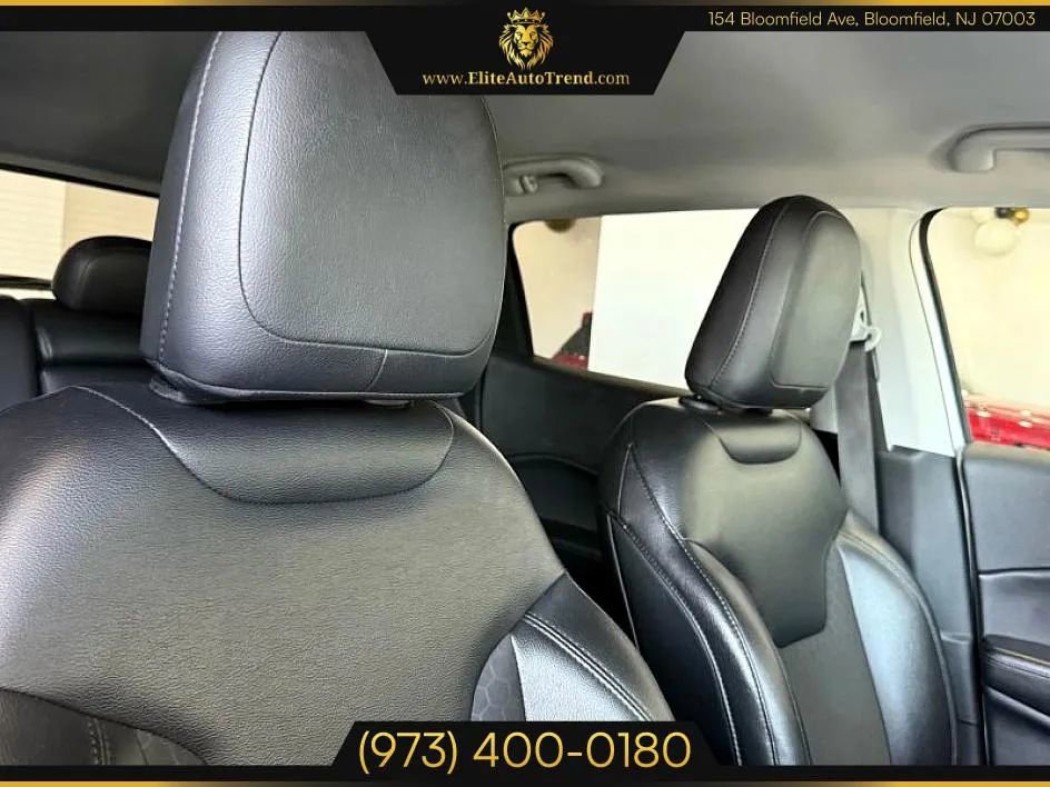 Used 2018 Jeep Compass Latitude w/ Popular Equipment Group image 20