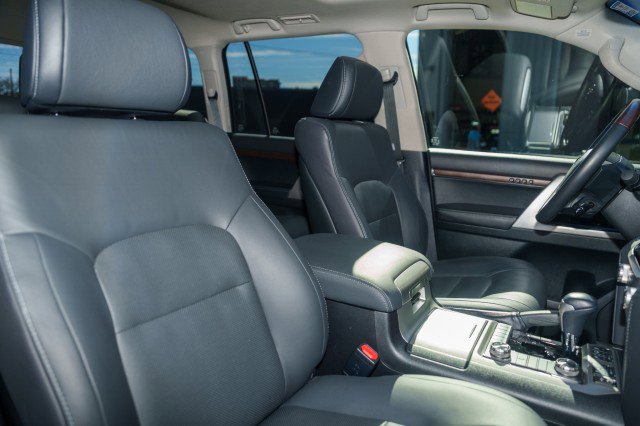 Used 2021 Toyota Land Cruiser image 16