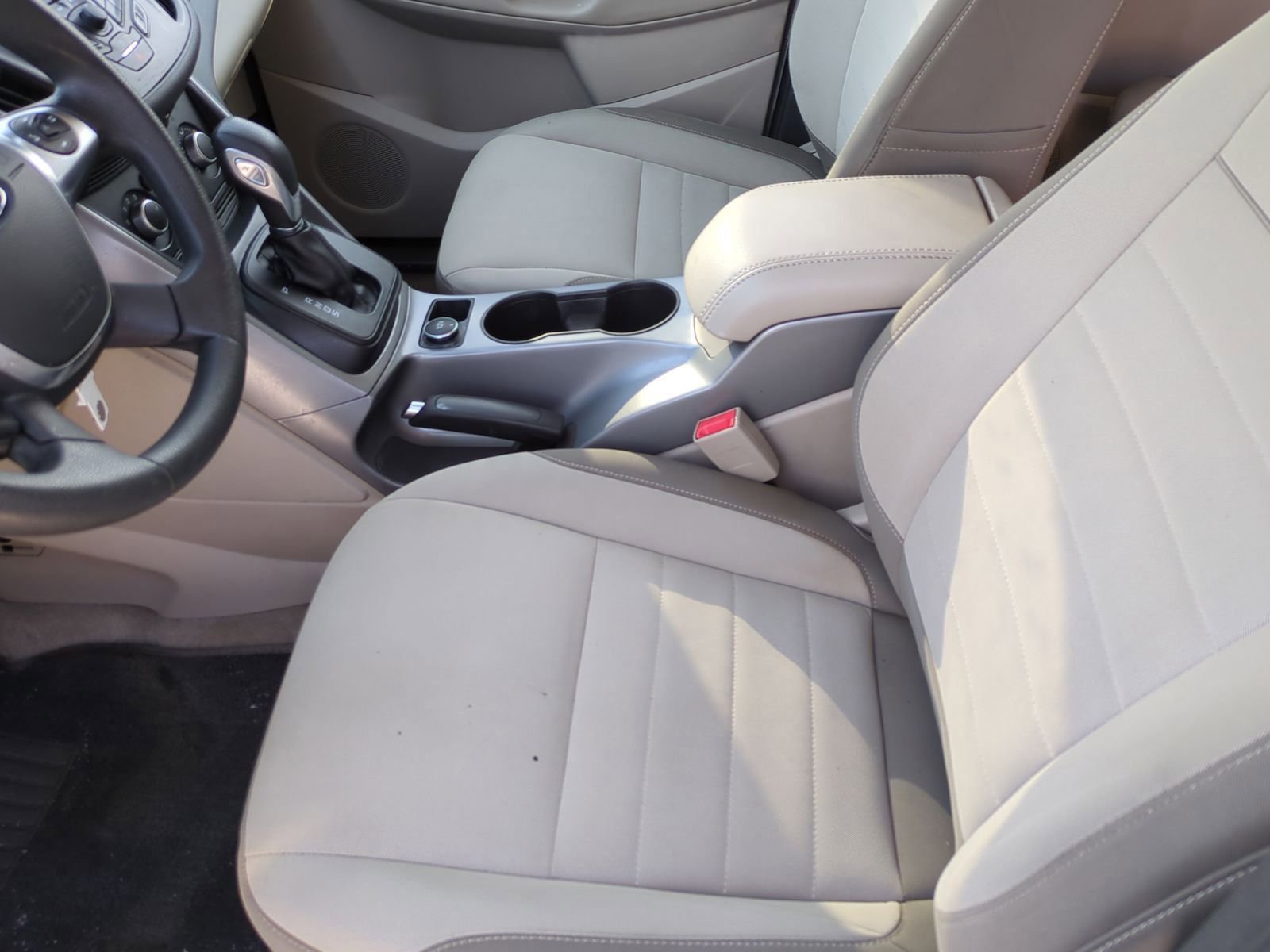 Used 2015 Ford Escape SE image 11