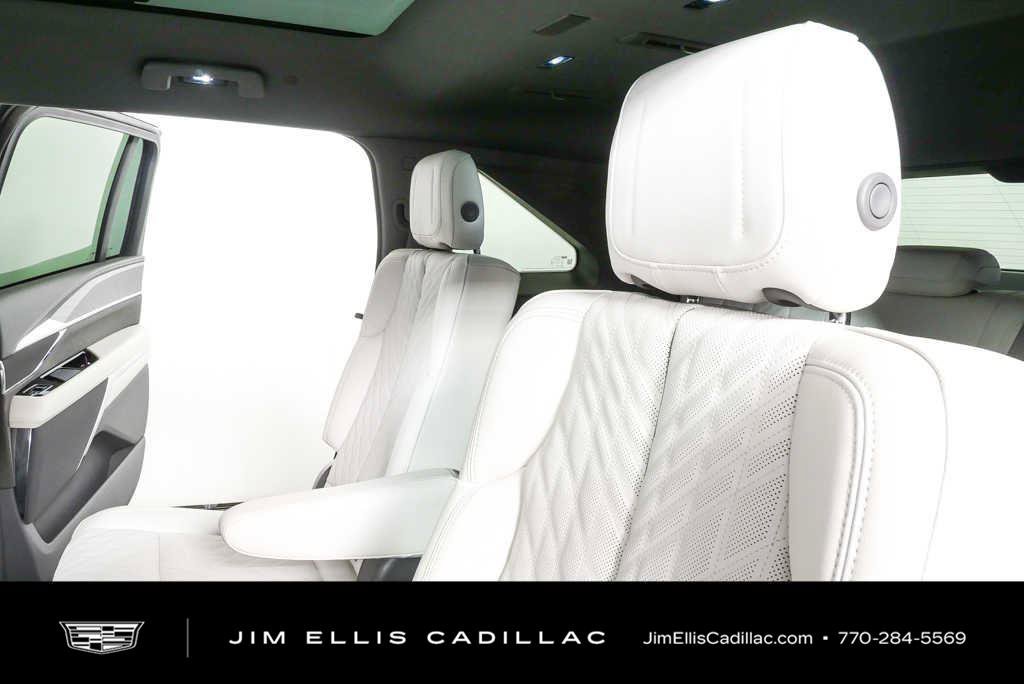 Certified 2026 Cadillac Escalade IQ Sport 1 w/ LPO, ONYX Package AWD/4WD image 20