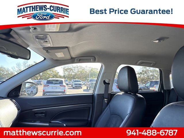 Used 2024 Mitsubishi Outlander Sport SE image 11