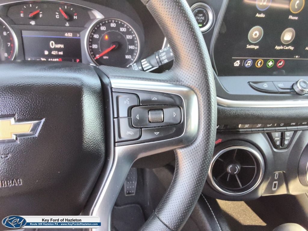 Used 2025 Chevrolet Blazer LT FWD image 32