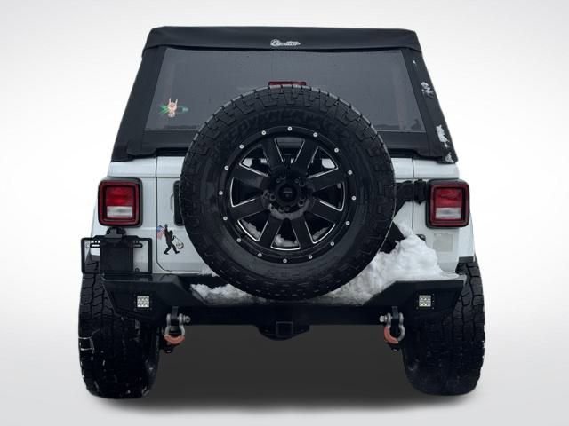 Used 2018 Jeep Wrangler Unlimited Sahara image 7