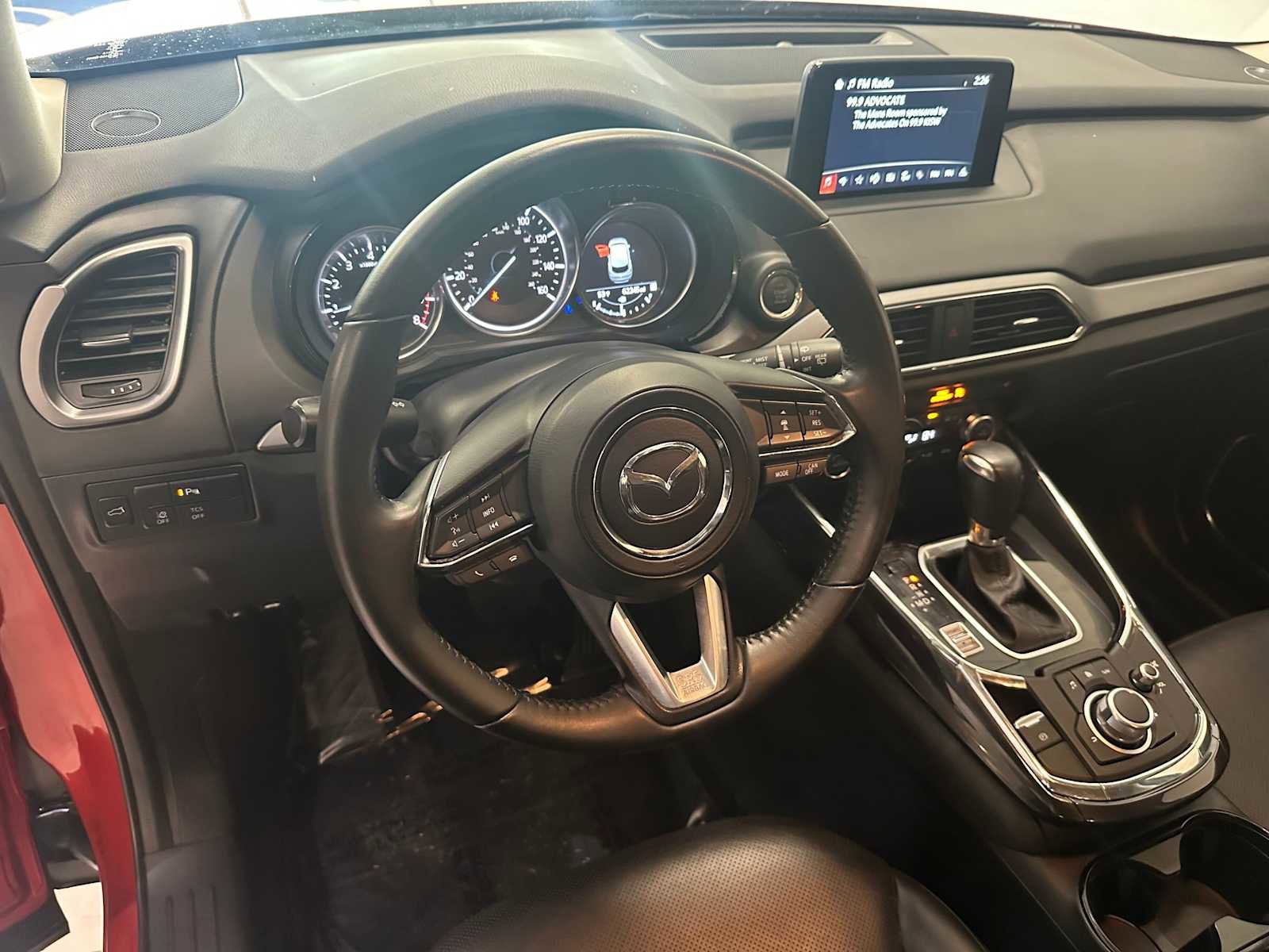 Used 2018 MAZDA CX-9 Touring w/ Touring Premium Package image 2