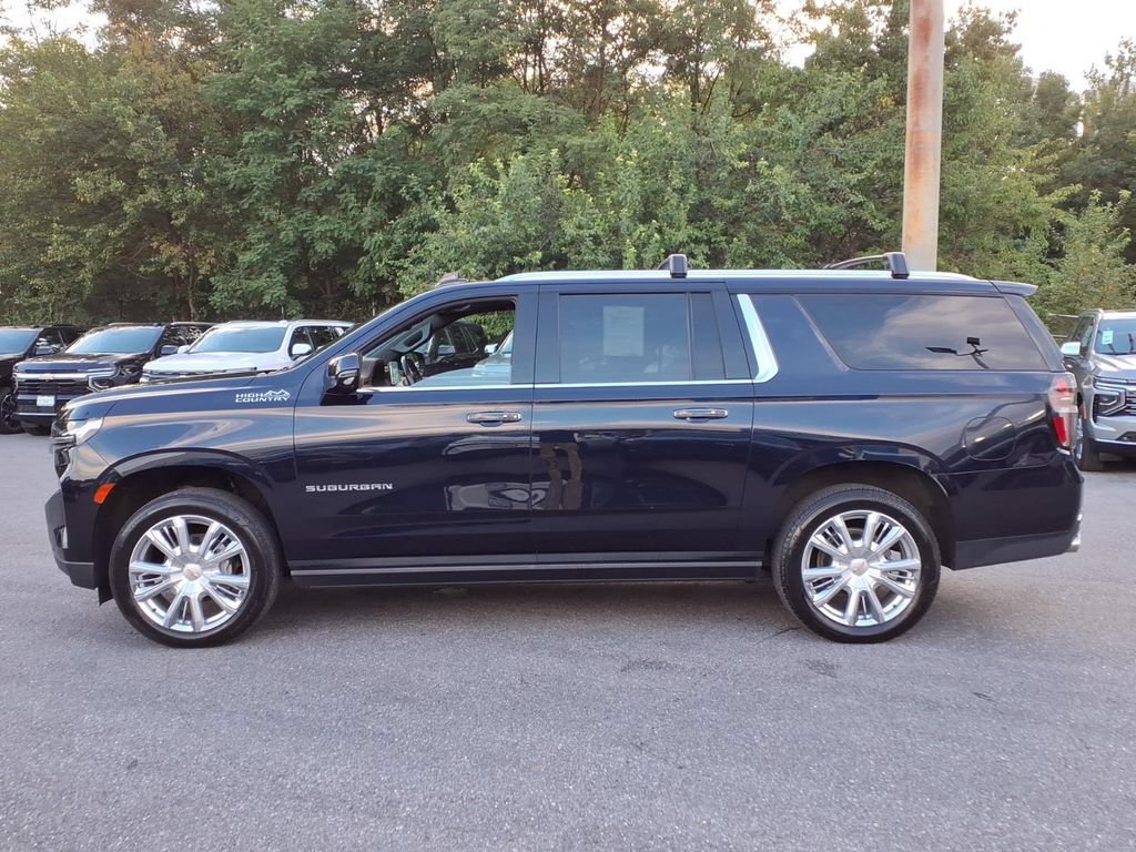 Certified 2022 Chevrolet Suburban High Country w/ Premium Package AWD/4WD image 5