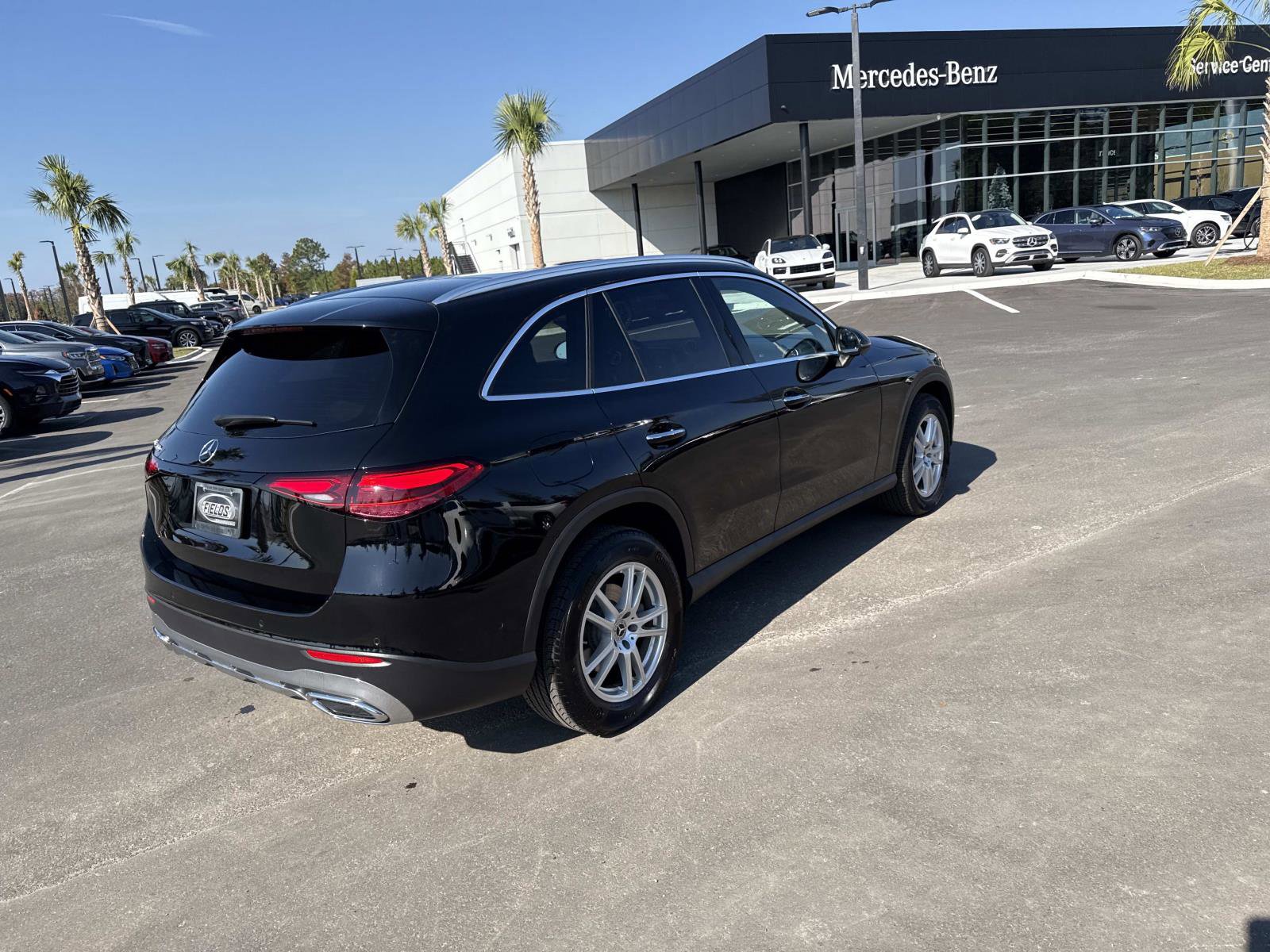 Used 2025 Mercedes-Benz GLC 300 image 3