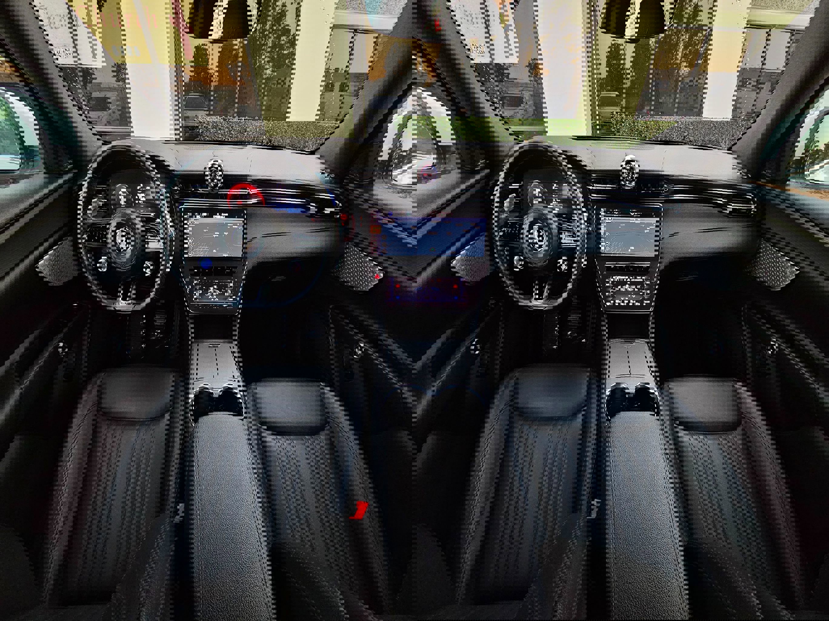 Used 2024 Maserati Grecale GT image 17