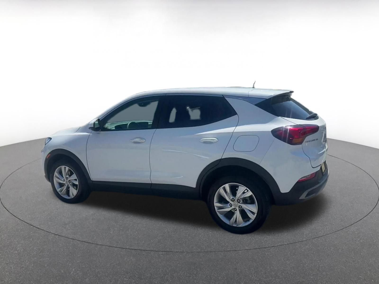 Used 2025 Buick Encore GX Preferred image 11