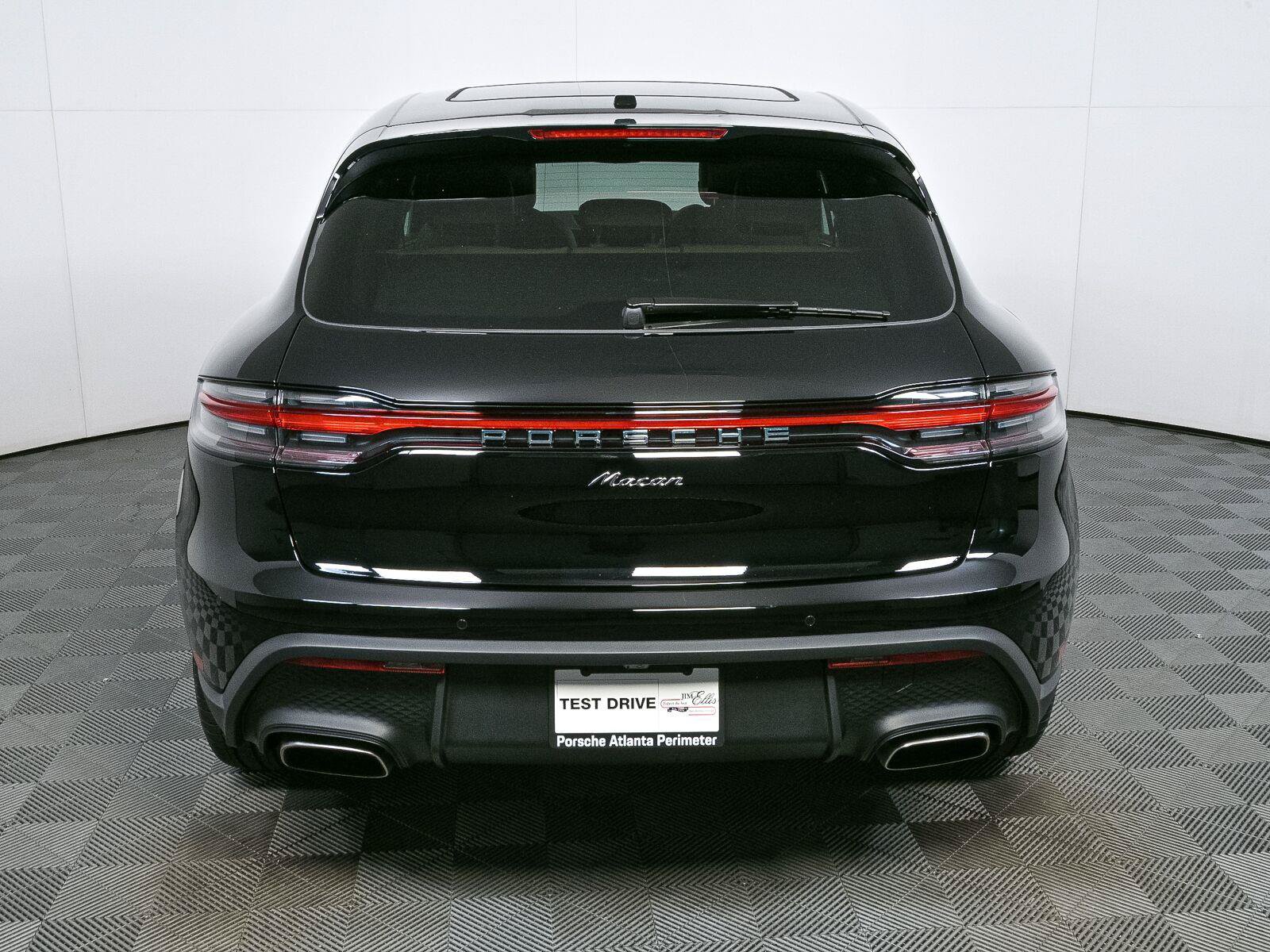 New 2026 Porsche Macan Turbo AWD/4WD image 31