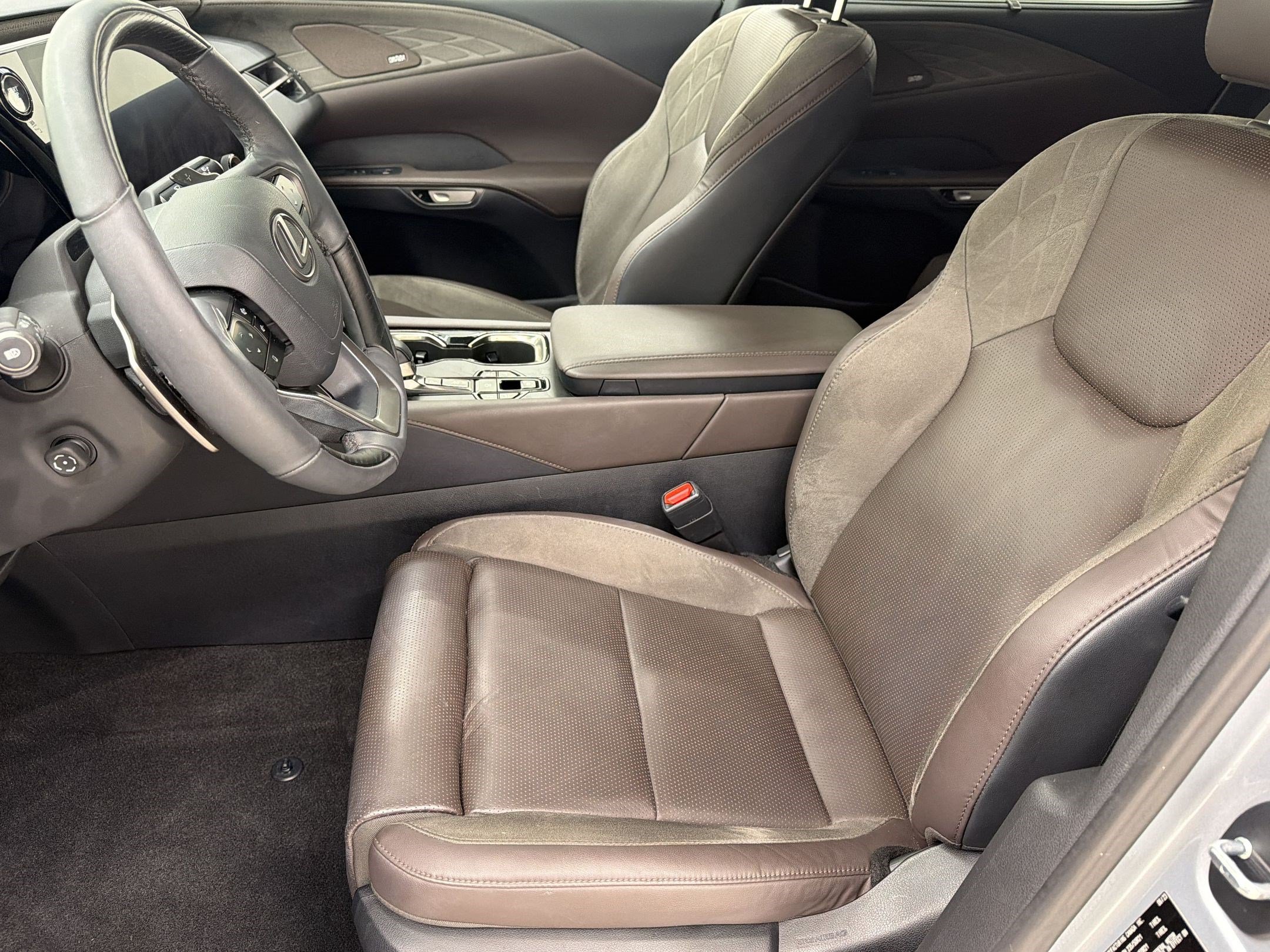 Used 2023 Lexus RX 350 AWD w/ Cold Area Package image 5
