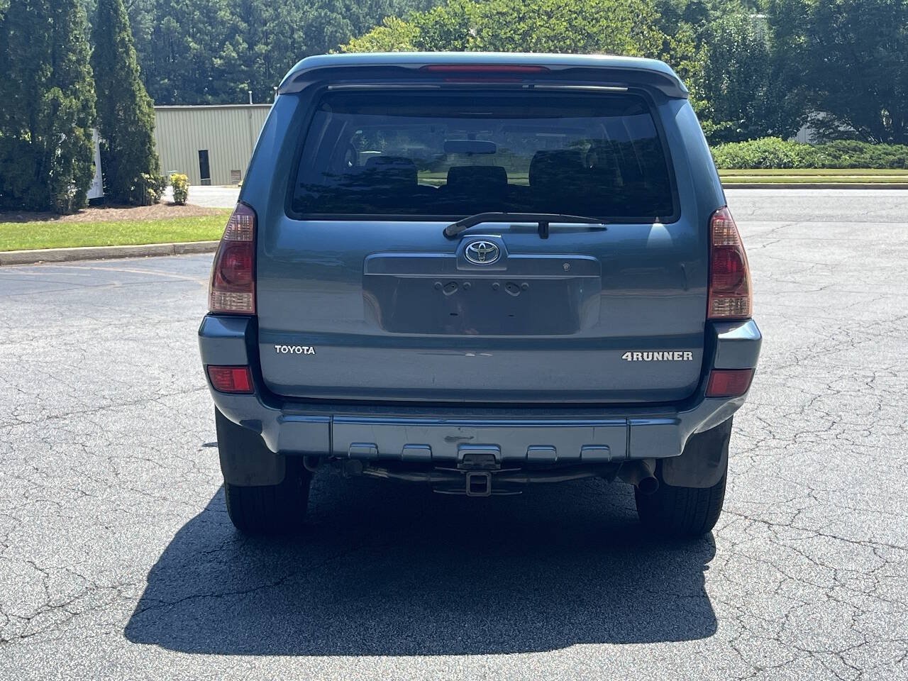 Used 2005 Toyota 4Runner SR5 AWD/4WD image 5