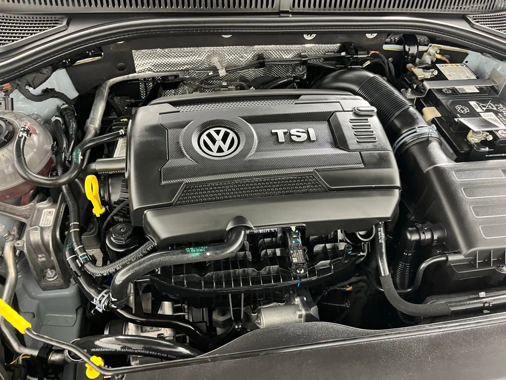 Used 2025 Volkswagen Jetta GLI Autobahn image 34