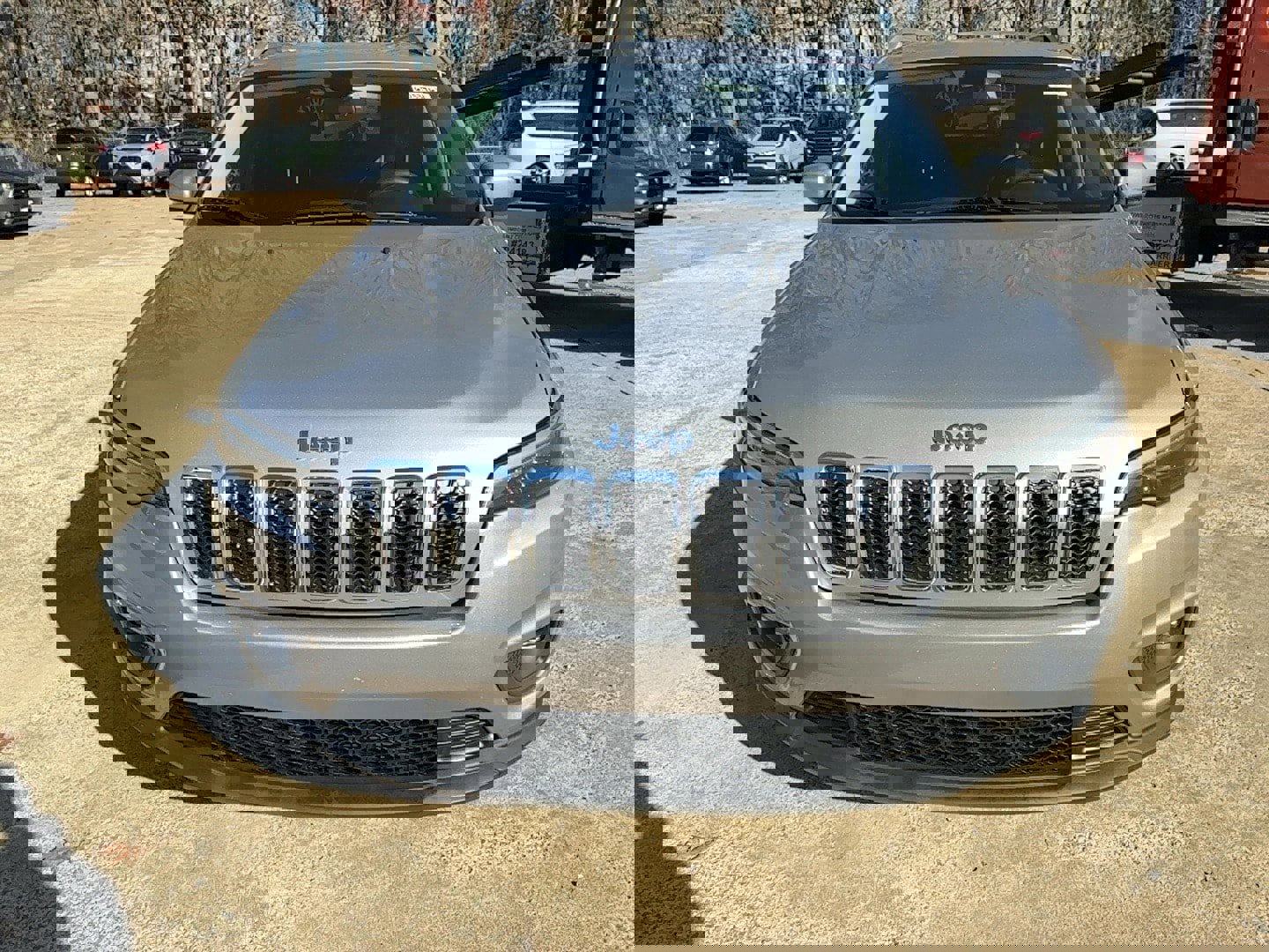 Used 2020 Jeep Cherokee Latitude Plus image 2