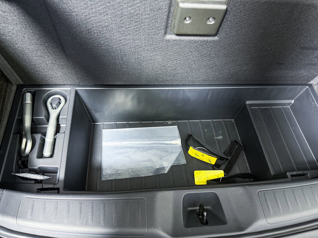 Used 2023 INFINITI QX55 Essential image 39