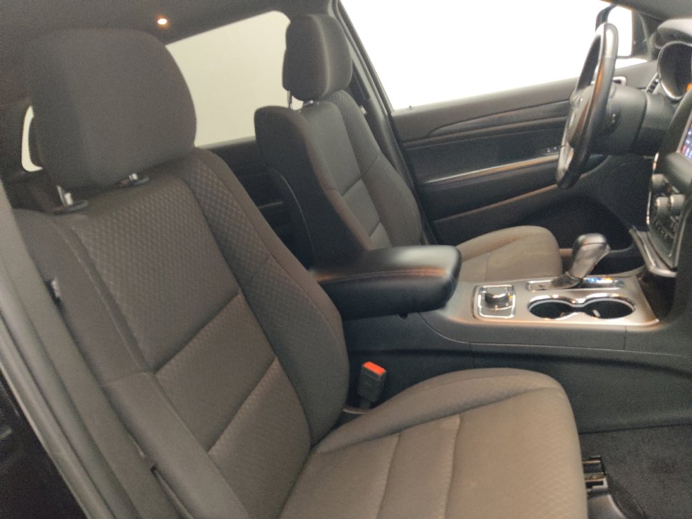 Used 2019 Jeep Grand Cherokee Laredo image 21