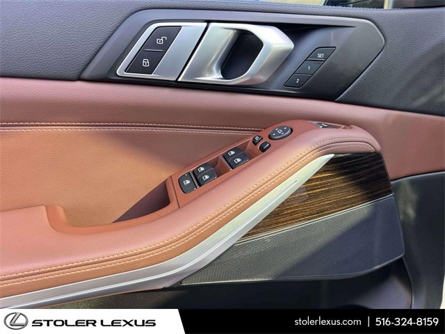 Used 2021 BMW X5 xDrive40i w/ M Sport Package image 21