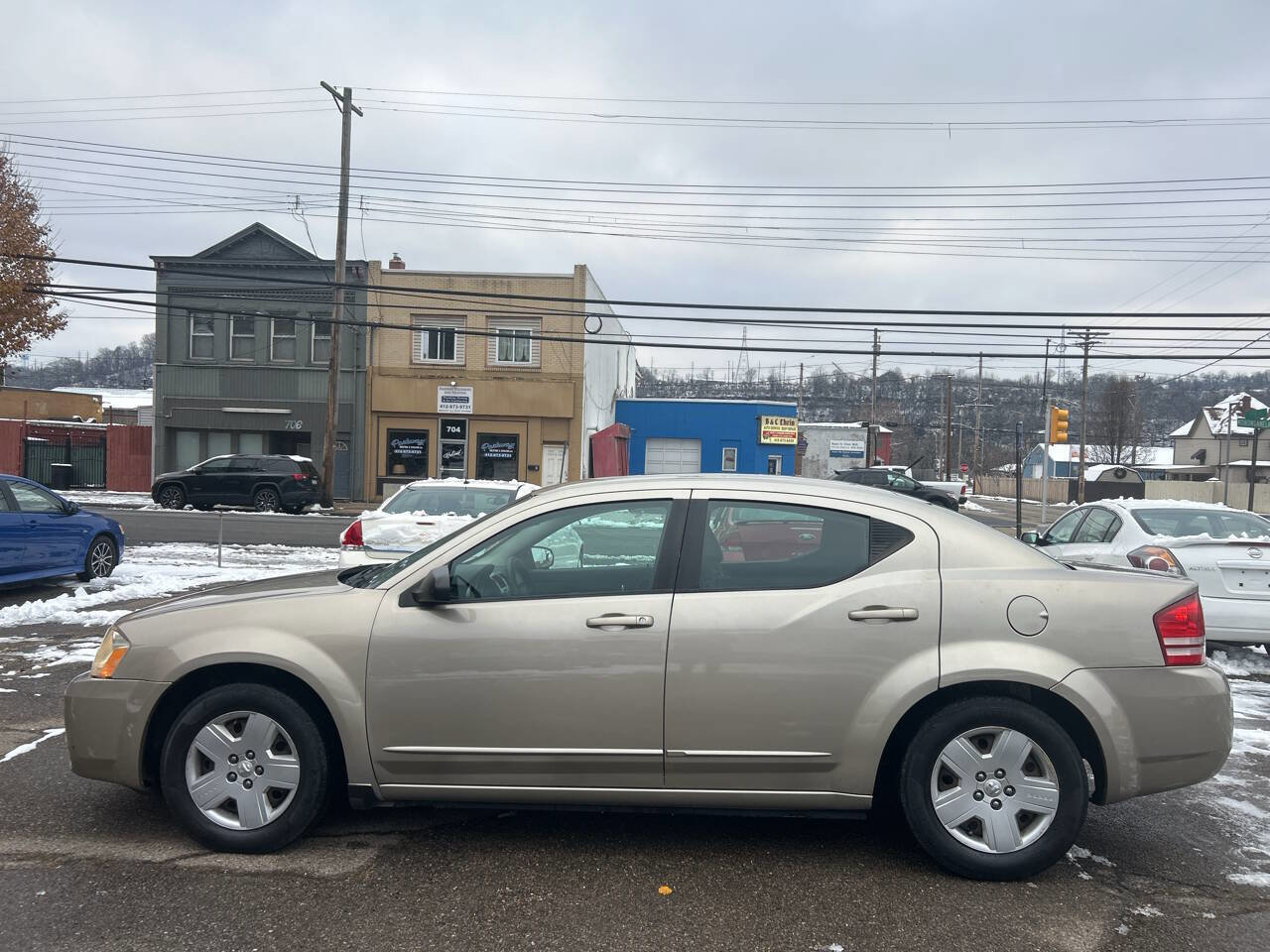 Used 2009 Dodge Avenger SE image 8