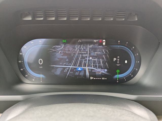 New 2025 Volvo XC90 B5 Plus w/ Protection Package Premier image 35