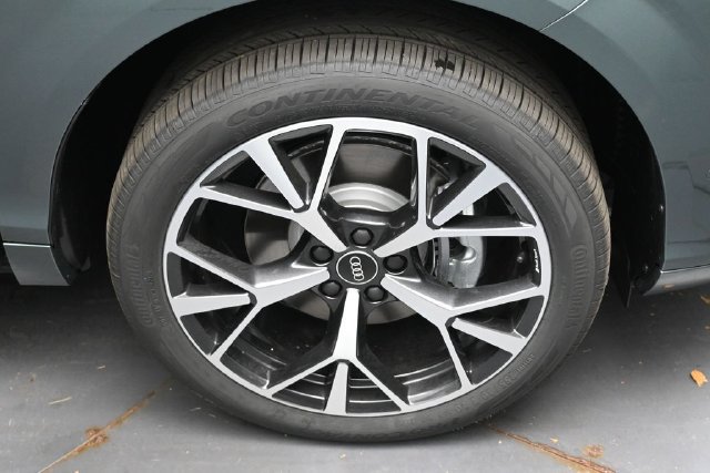 New 2026 Audi Q3 quattro 2.0T AWD/4WD image 10
