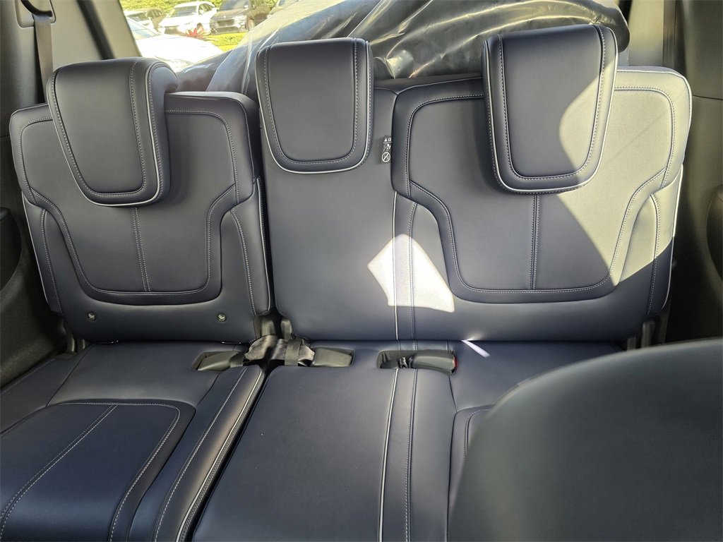 New 2026 INFINITI QX80 SPORT w/ Sport Exterior Package image 15