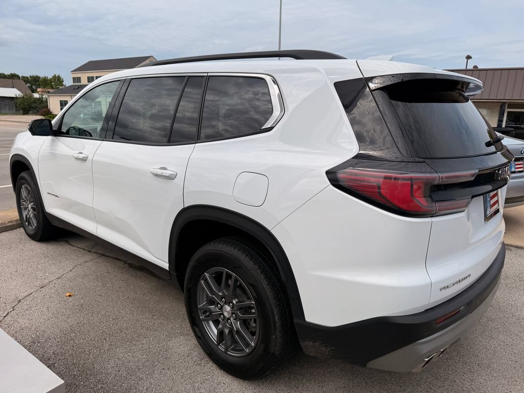 Used 2025 GMC Acadia Elevation FWD image 14