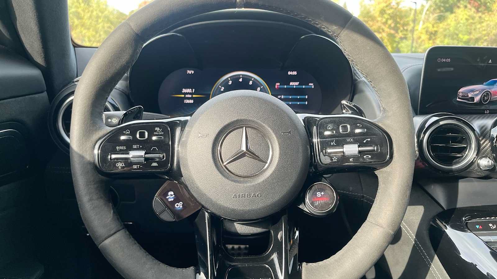Used 2020 Mercedes-Benz AMG GT R image 30