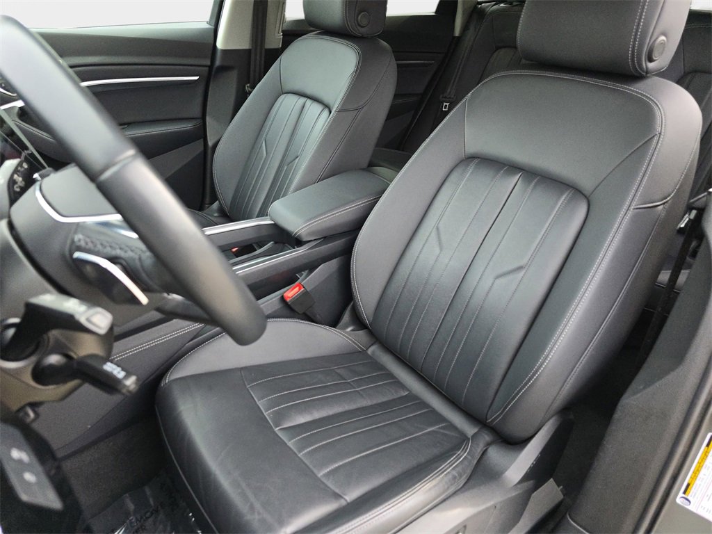 Certified 2024 Audi Q8 e-tron Premium image 19