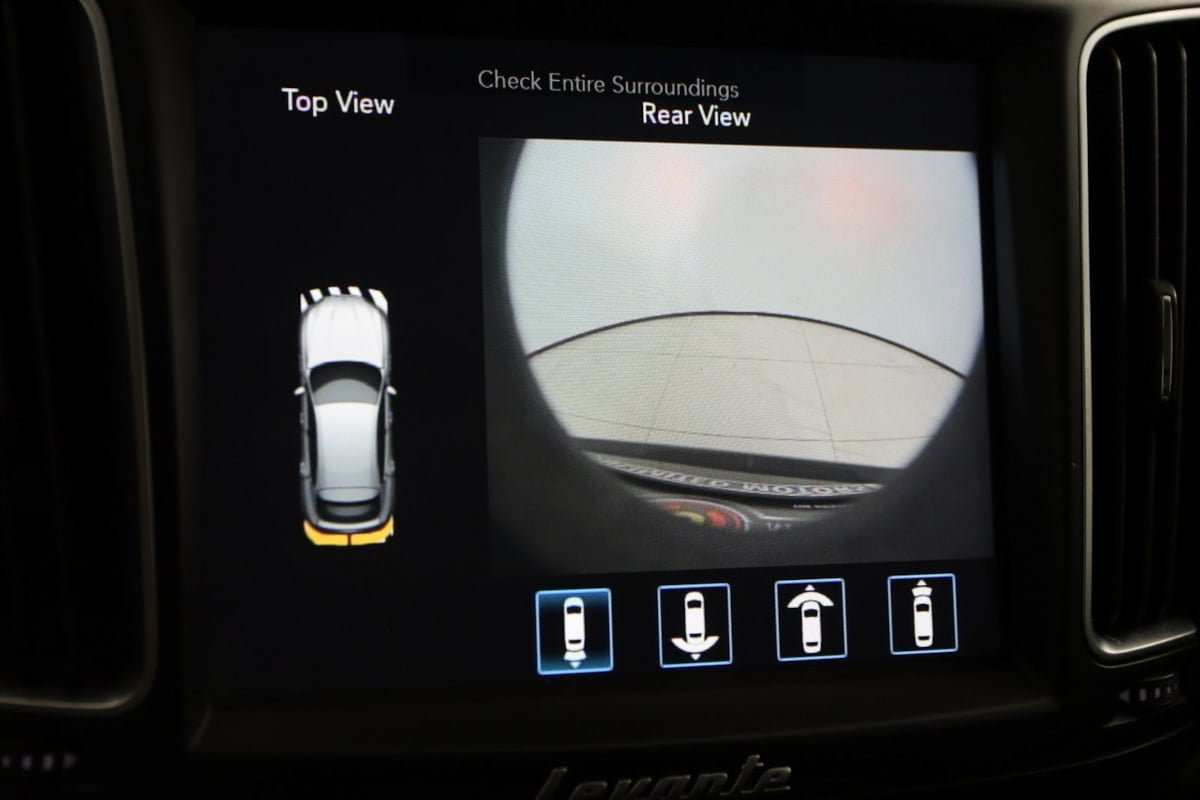 Used 2018 Maserati Levante S GranSport AWD/4WD image 10