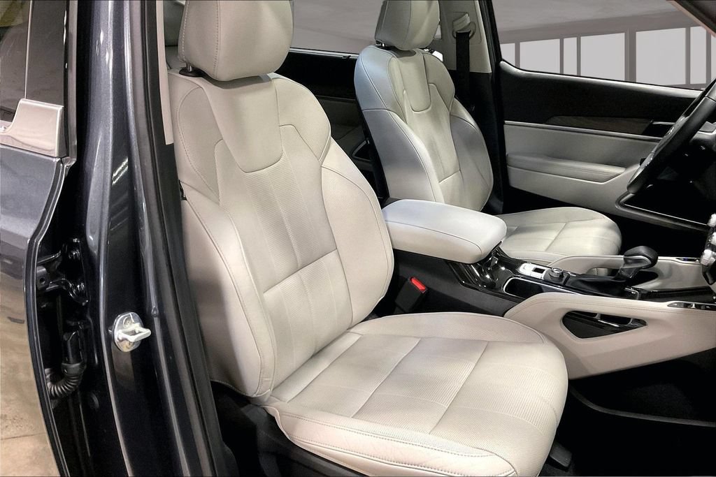 Used 2021 Kia Telluride EX FWD image 30