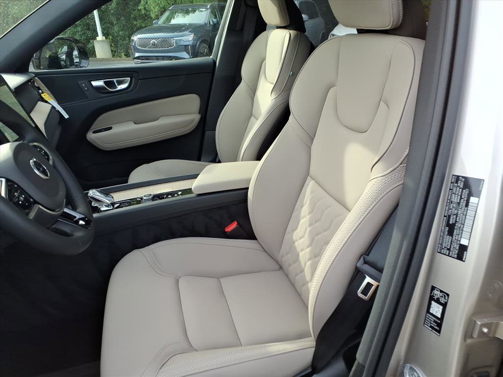 New 2026 Volvo XC60 B5 Plus w/ Protection Package Premier image 14