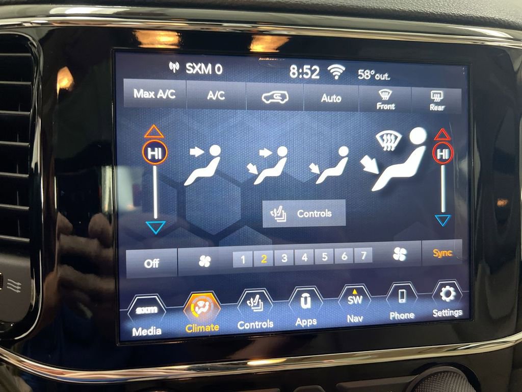 Used 2020 Jeep Grand Cherokee Limited w/ Luxury Group II image 16