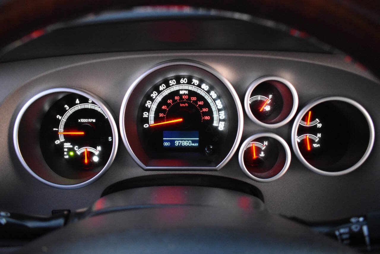 Used 2013 Toyota Sequoia Platinum AWD/4WD image 80