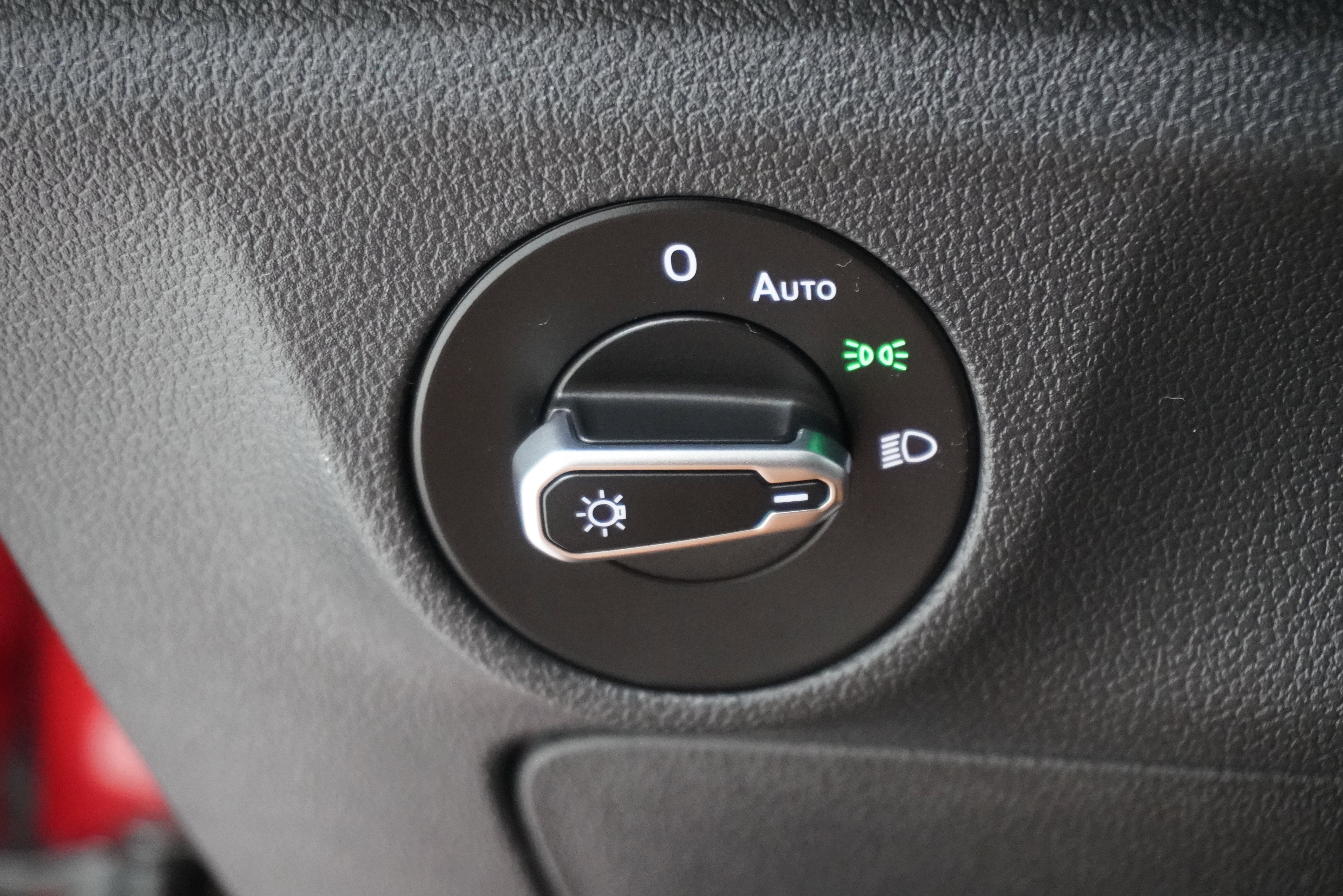 Used 2024 Volkswagen Jetta SE image 22