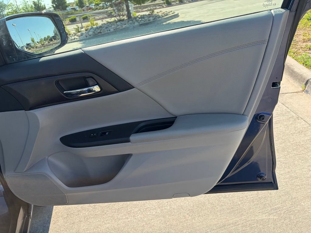 Used 2013 Honda Accord EX-L image 24