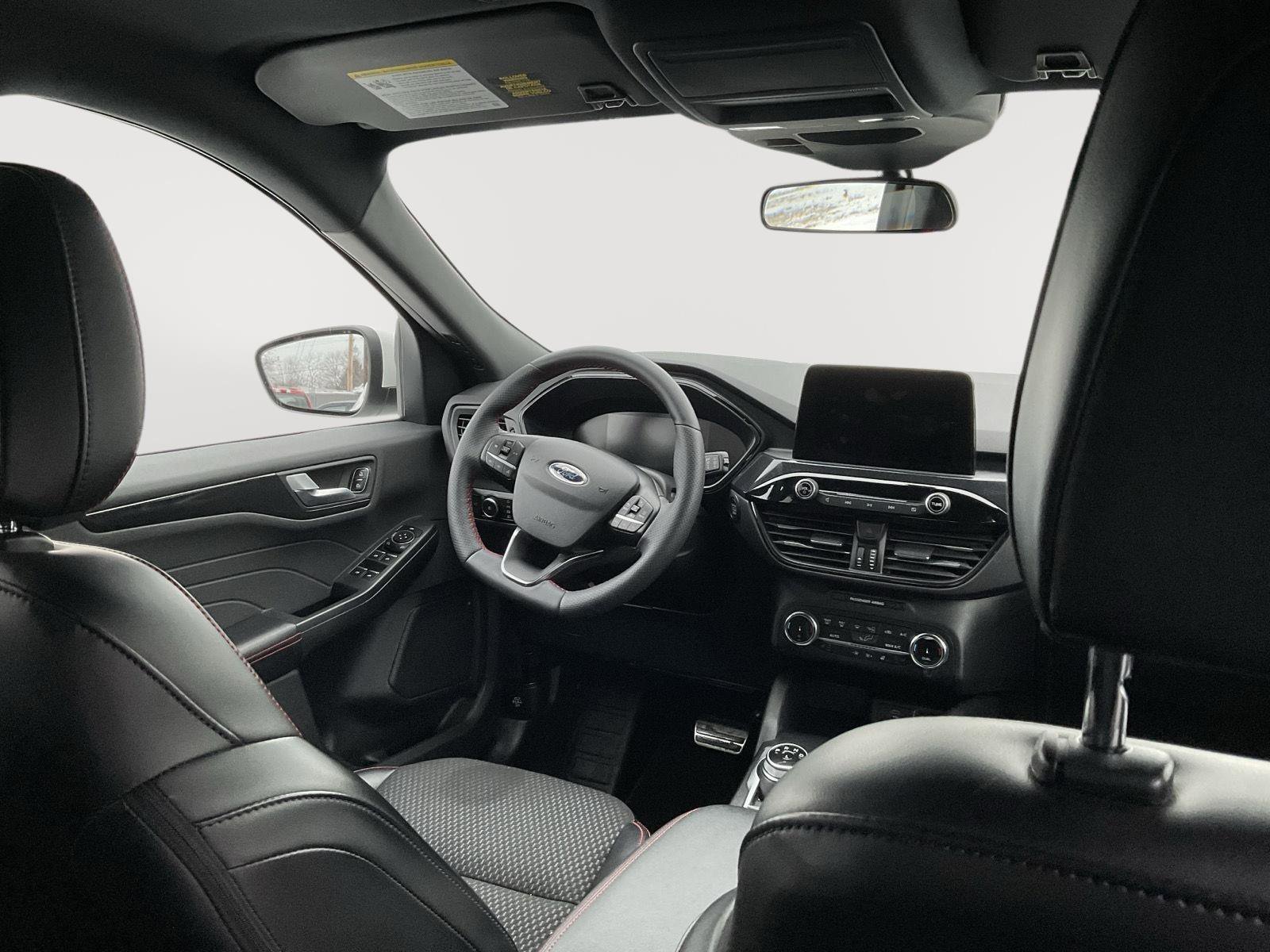 Used 2023 Ford Escape ST-Line Select image 33