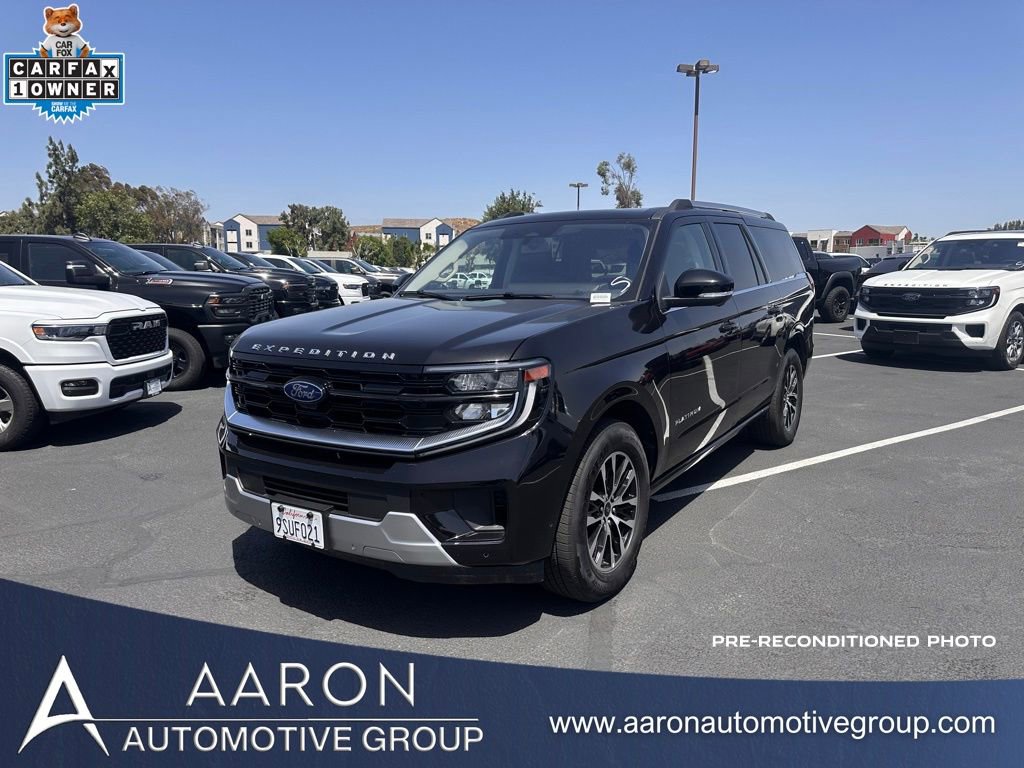 Used 2025 Ford Expedition Max Platinum AWD/4WD image 1