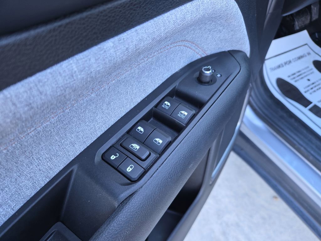 Used 2022 Jeep Compass Latitude image 13