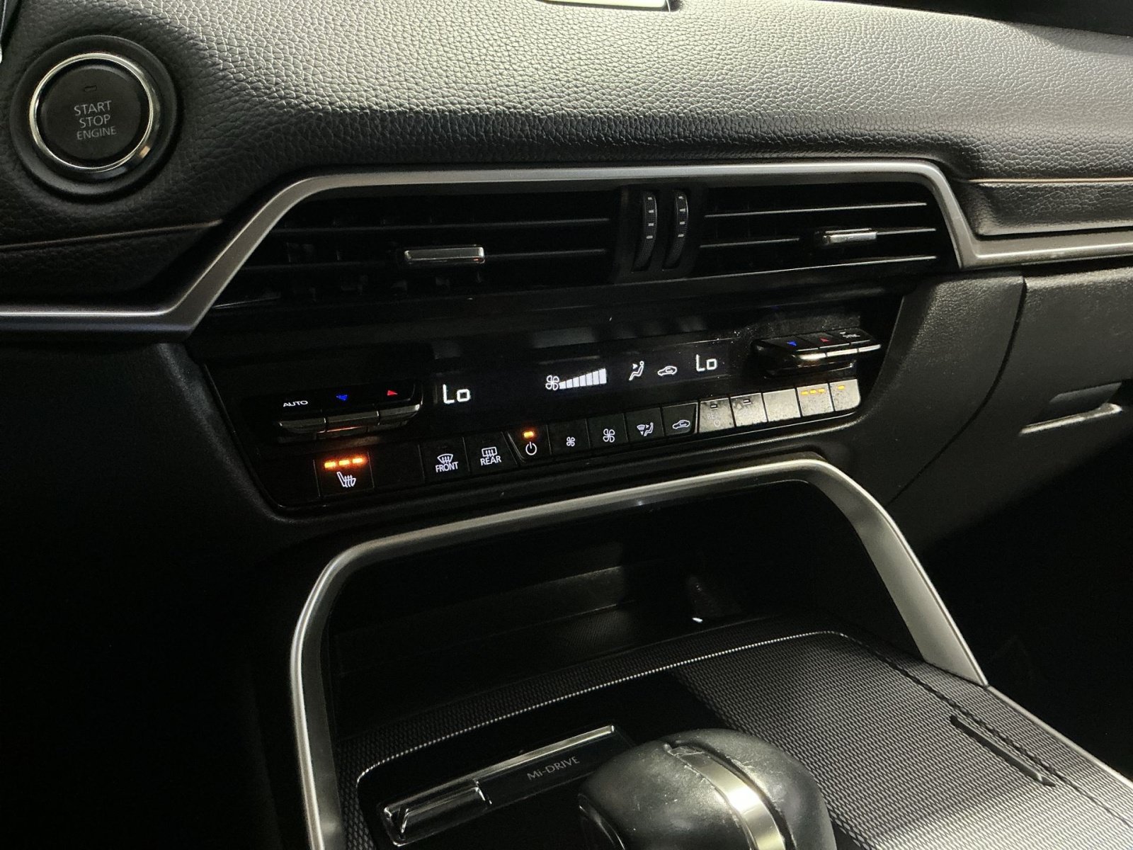 Used 2024 MAZDA CX-90 3.3 Turbo w/ Preferred Plus AWD/4WD image 22