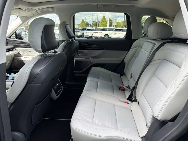 New 2026 Lincoln Nautilus Reserve AWD/4WD image 16
