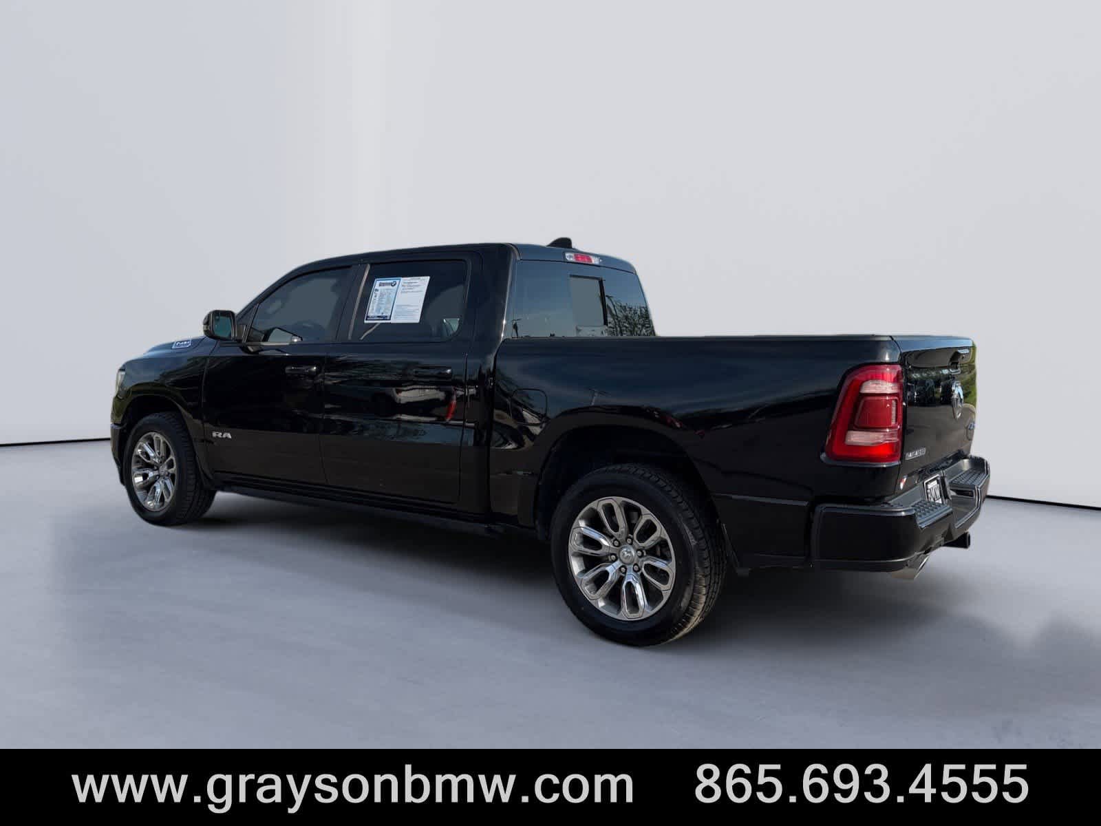 Used 2023 RAM 1500 Laramie AWD/4WD image 5