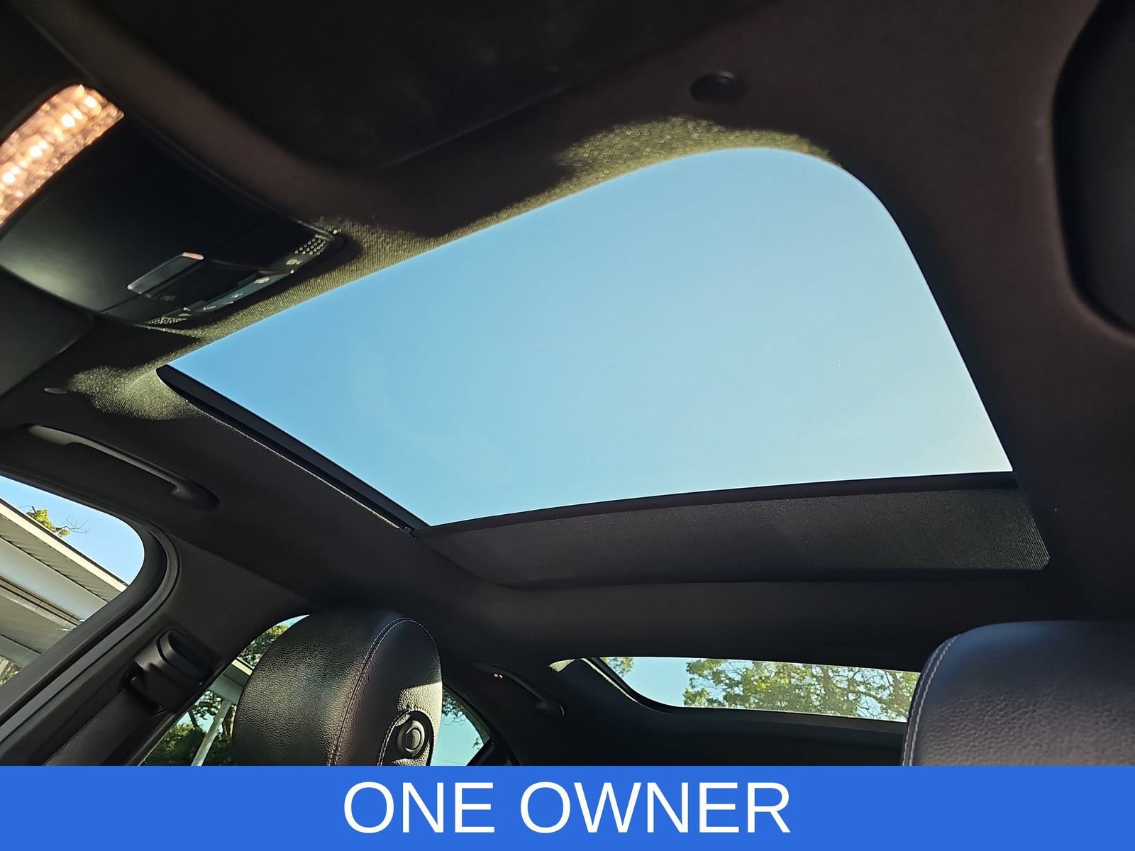 Used 2021 Mercedes-Benz C 300 4MATIC Sedan w/ Premium Package image 28