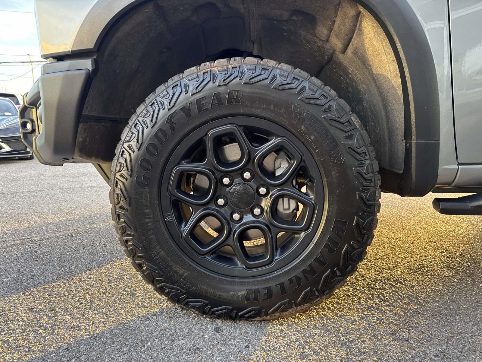 Used 2023 Chevrolet Silverado 1500 ZR2 w/ ZR2 Bison Edition AWD/4WD image 6