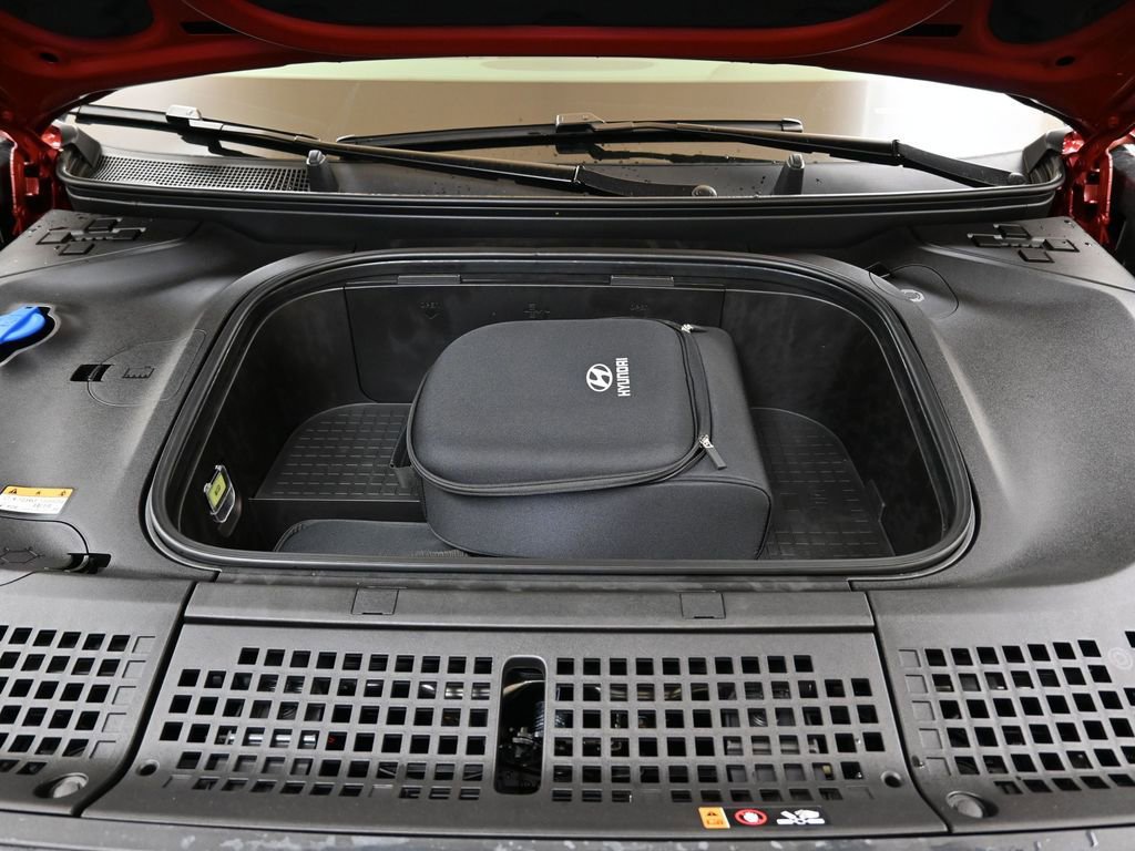 Used 2026 Hyundai Ioniq 9 SEL image 9