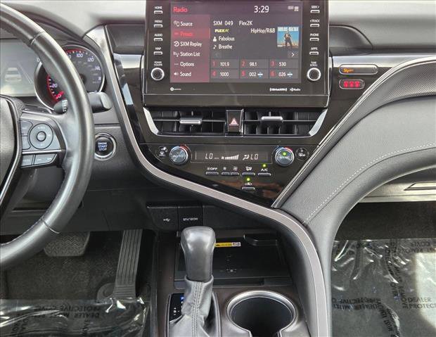 Used 2024 Toyota Camry XSE FWD image 15
