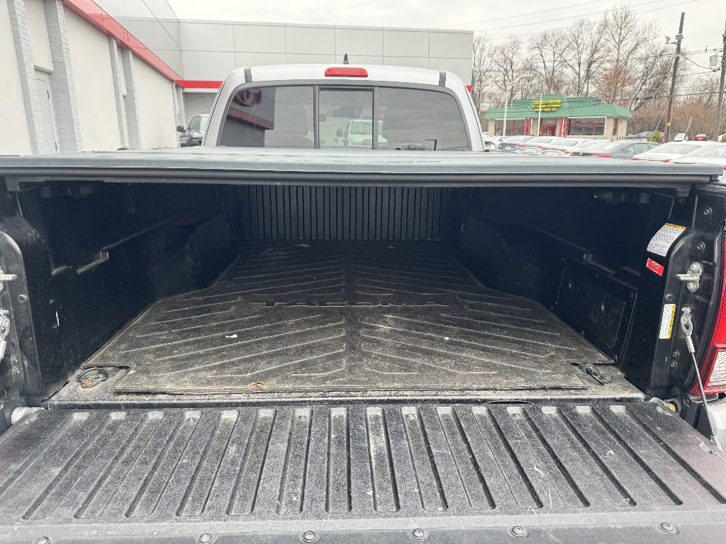Used 2019 Toyota Tacoma SR w/ SX Package image 14