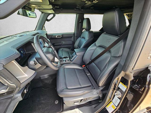 New 2026 Ford Bronco Outer Banks AWD/4WD image 4