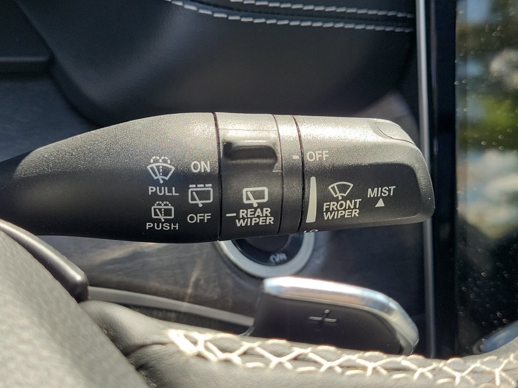 Used 2022 Jeep Grand Cherokee Limited AWD/4WD image 12